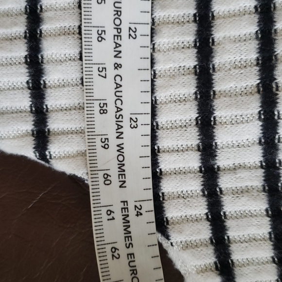 Maurices 24/7 white black striped mock neck dolman womens long sleeve top sz M - Picture 10 of 13